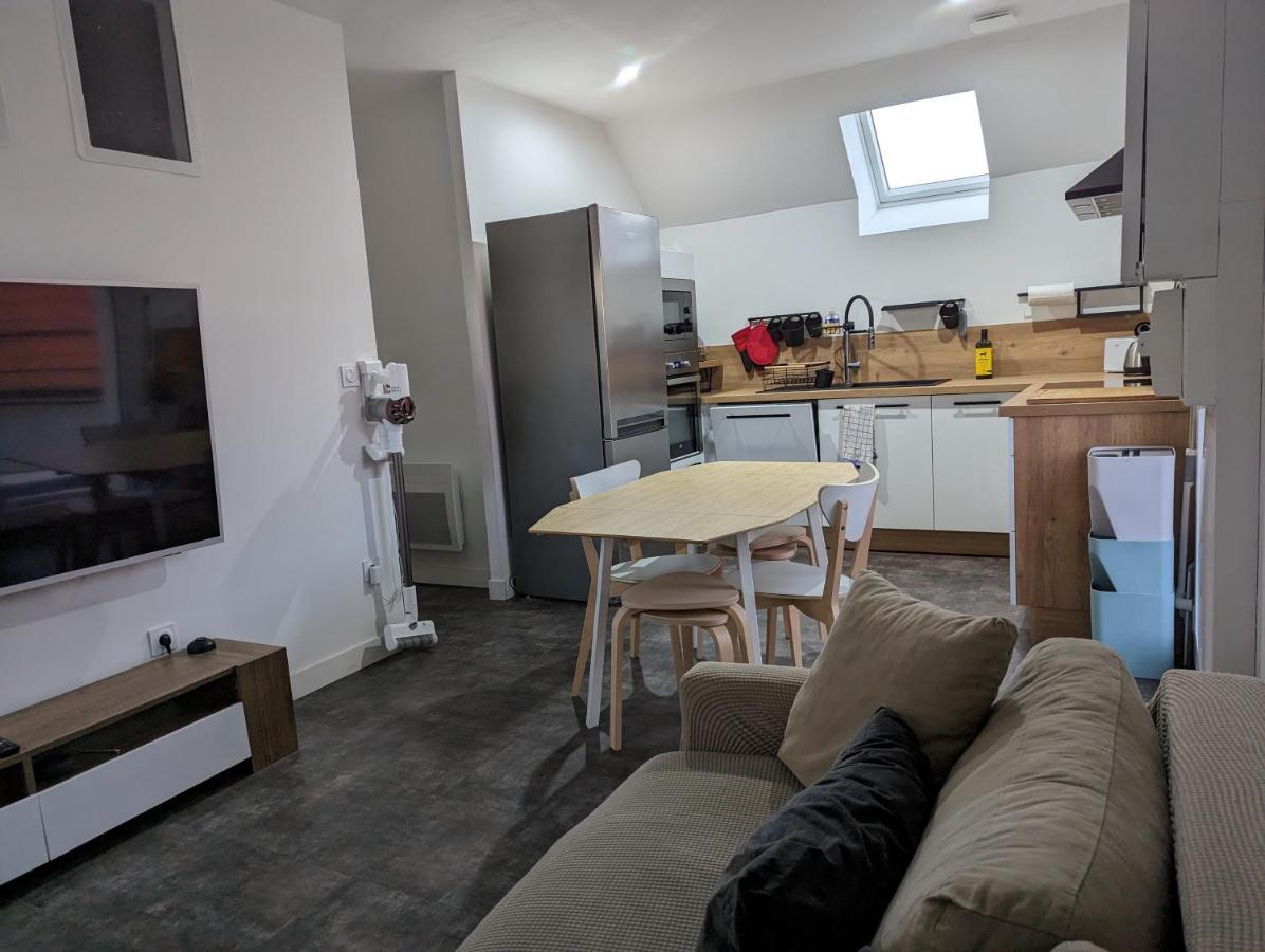 Appartement Au Bout De La Rue, La Wifi Acces 24 Sur 24 Iptv *